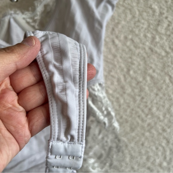 Gooseberry Intimates Women’s White Lace One Piece Lingerie‎ Bodysuit Size XS - Picture 12 of 14